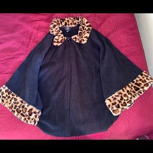 Women’s Plus fleece leopard Poncho
